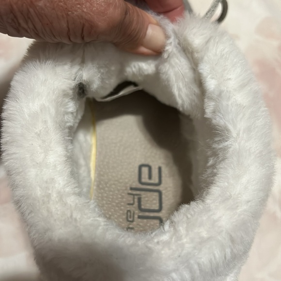 Hey Dude Britt Women’s Slip On Booties in Charcoal Size 11 - Picture 9 of 9